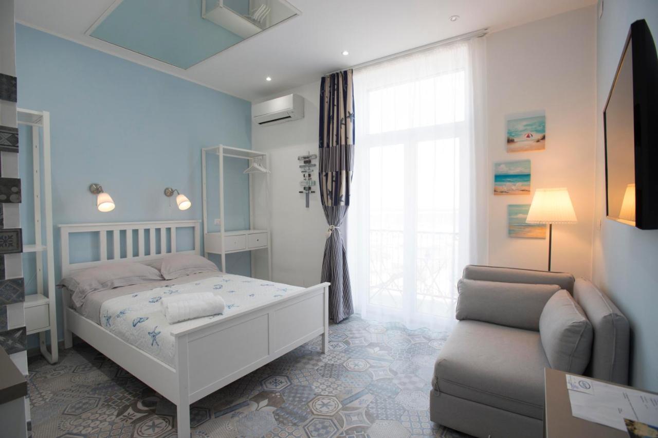 Nereidi Suites Salerno Ngoại thất bức ảnh